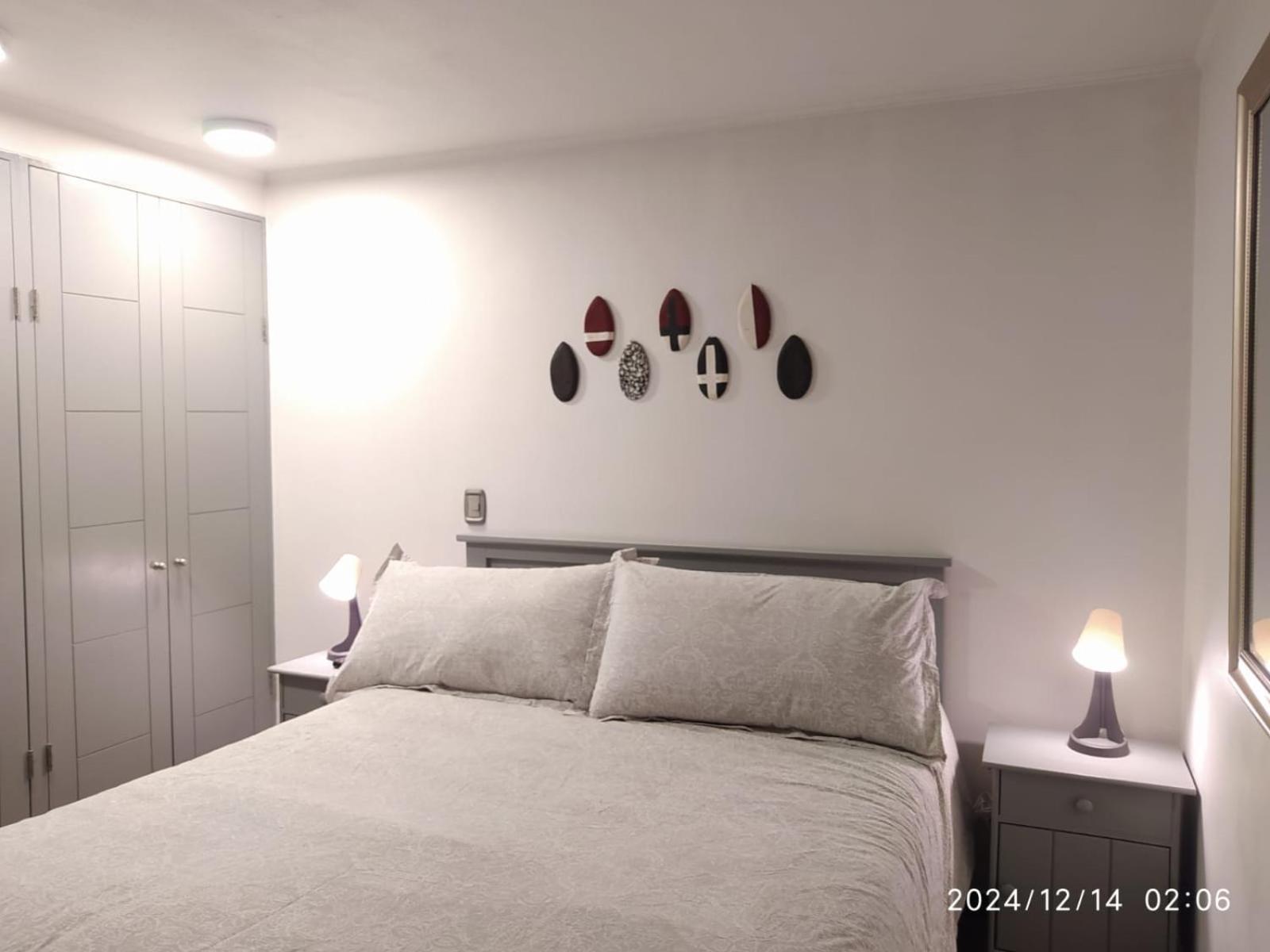 Comodo Departamento En Escuela Militar, Condes Apartamento Santiago