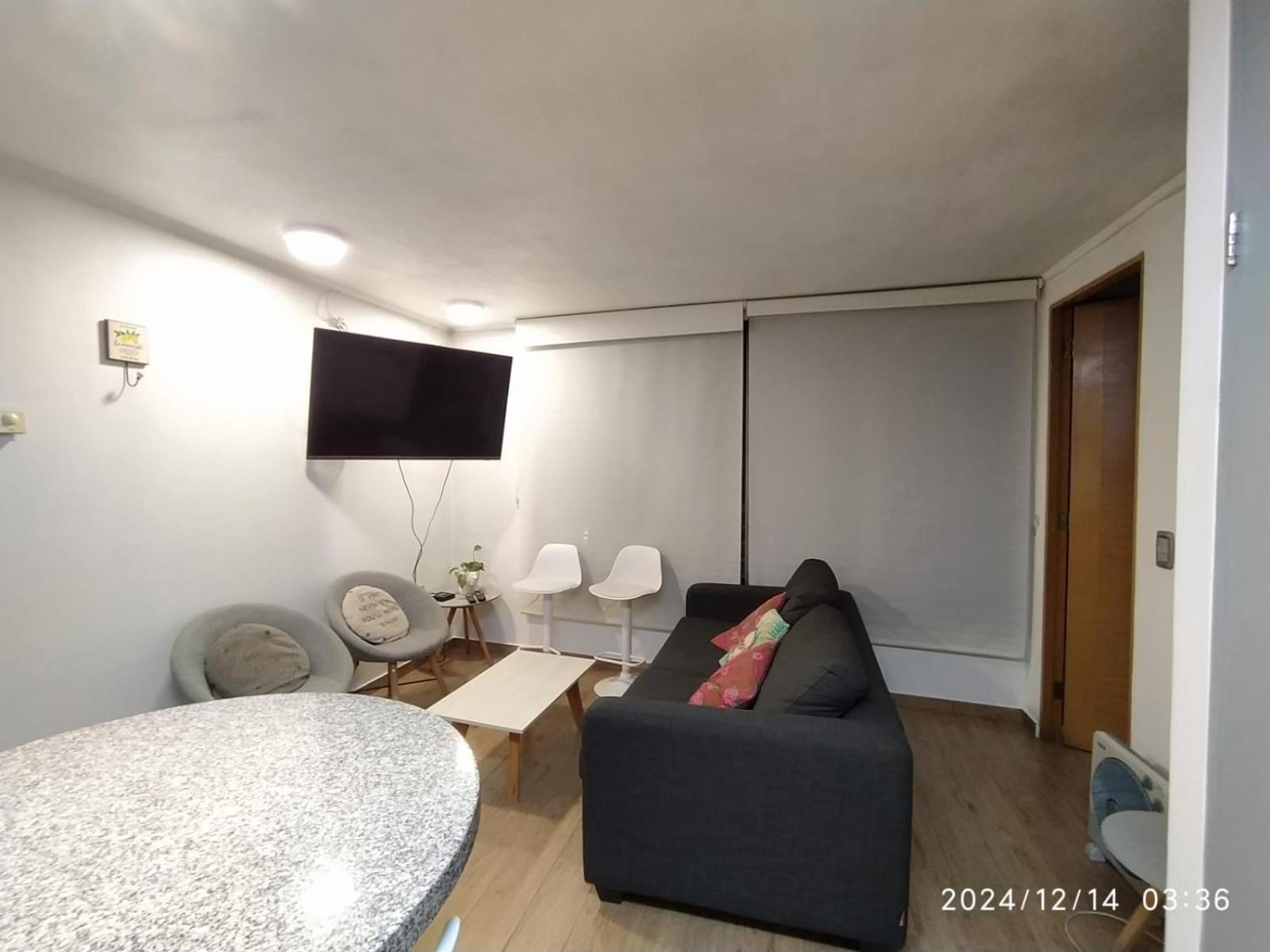 Apartamento Comodo Departamento En Escuela Militar, Condes Santiago